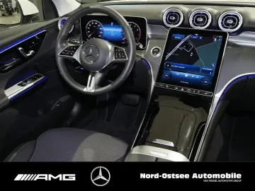 MERCEDES-BENZ GLC 200 4M Avantgarde Pano Distro Memory