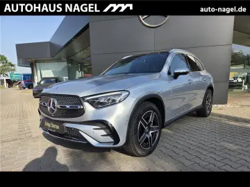 MERCEDES-BENZ GLC 200 AMG-LINE PANO  LEDER