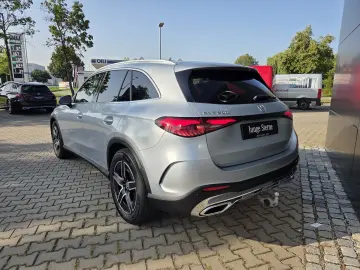 MERCEDES-BENZ GLC 200 AMG-LINE PANO  LEDER