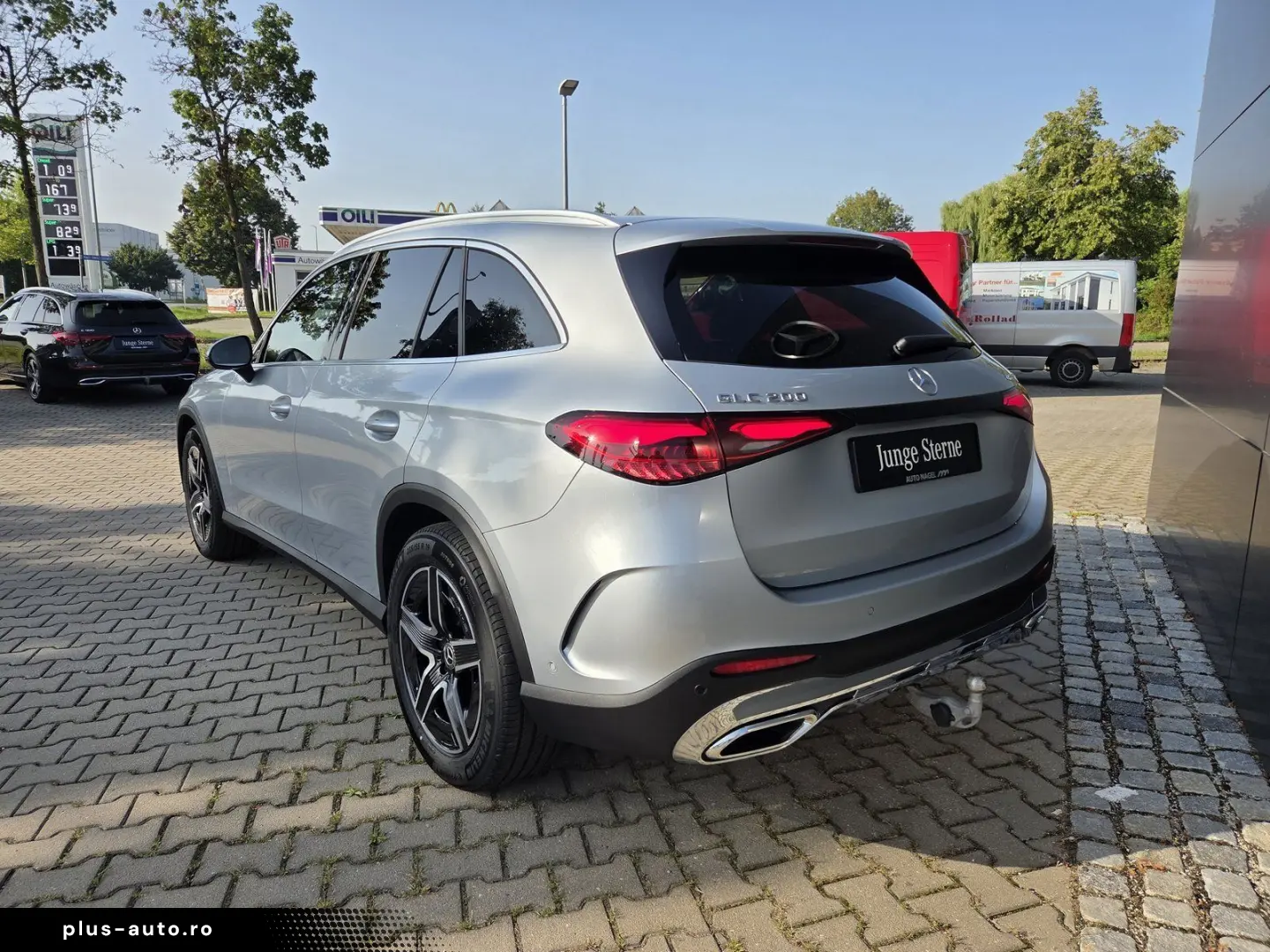 MERCEDES-BENZ GLC 200 AMG-LINE PANO  LEDER