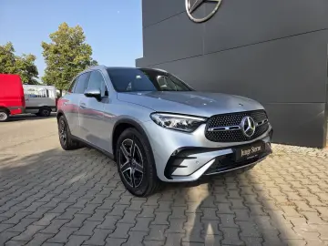 MERCEDES-BENZ GLC 200 AMG-LINE PANO  LEDER