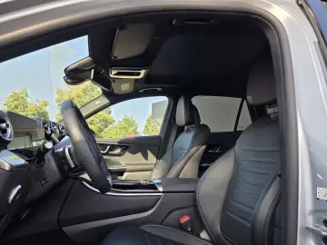 MERCEDES-BENZ GLC 200 AMG-LINE PANO  LEDER