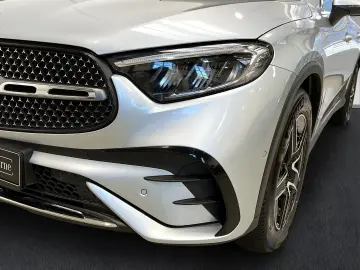 MERCEDES-BENZ GLC 200 4M AMG Pano Memo Kamera