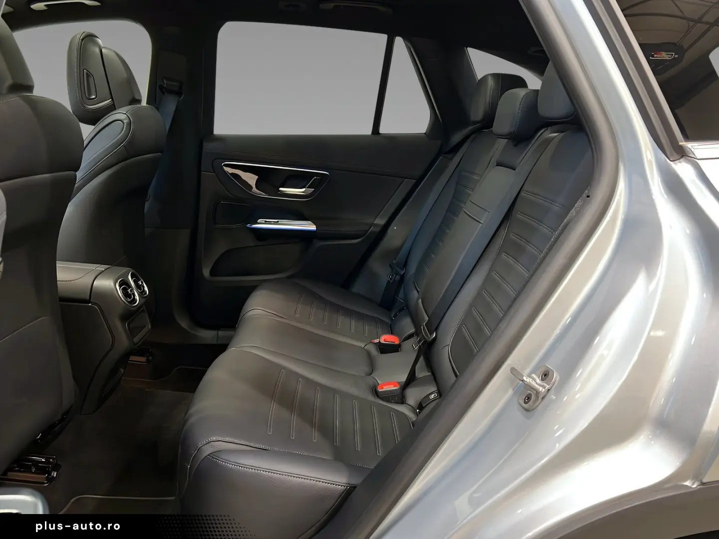 MERCEDES-BENZ GLC 200 4M AMG Pano Memo Kamera