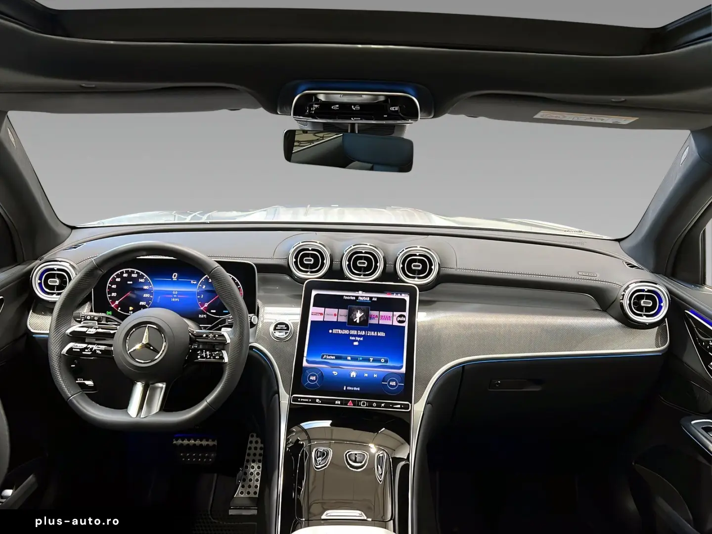 MERCEDES-BENZ GLC 200 4M AMG Pano Memo Kamera