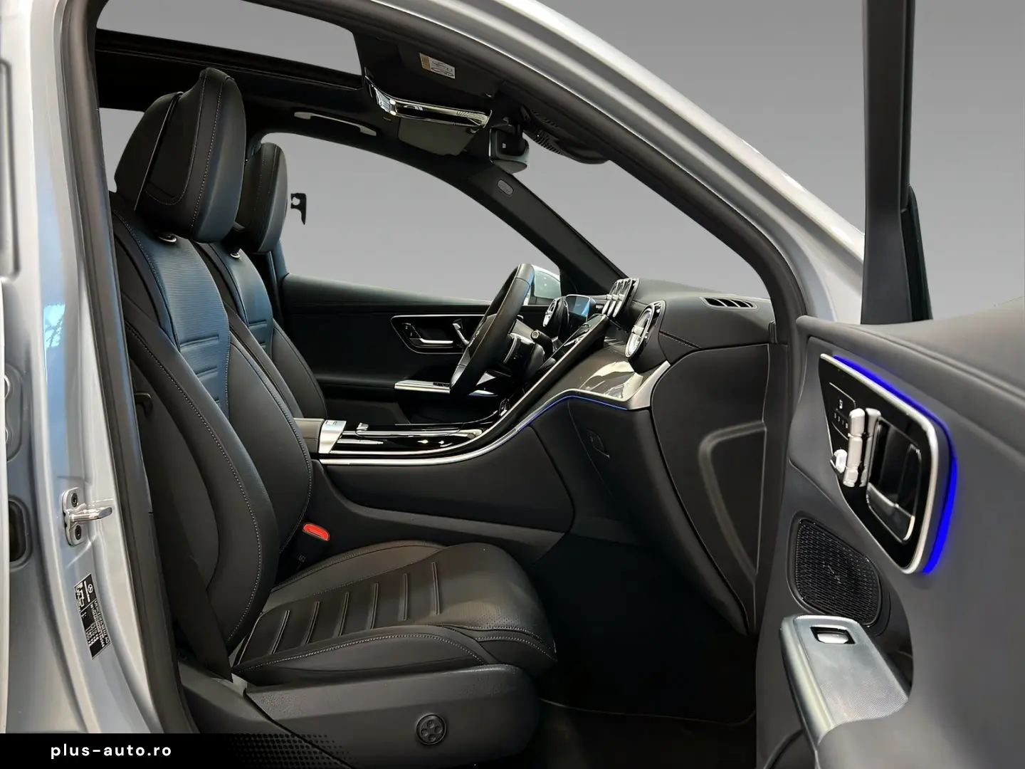 MERCEDES-BENZ GLC 200 4M AMG Pano Memo Kamera