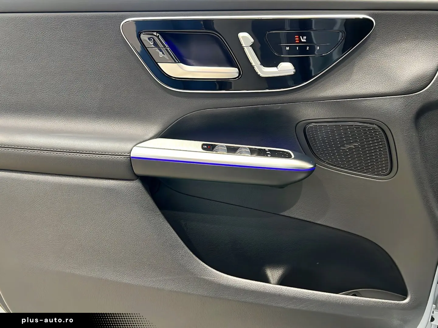 MERCEDES-BENZ GLC 200 4M AMG Pano Memo Kamera