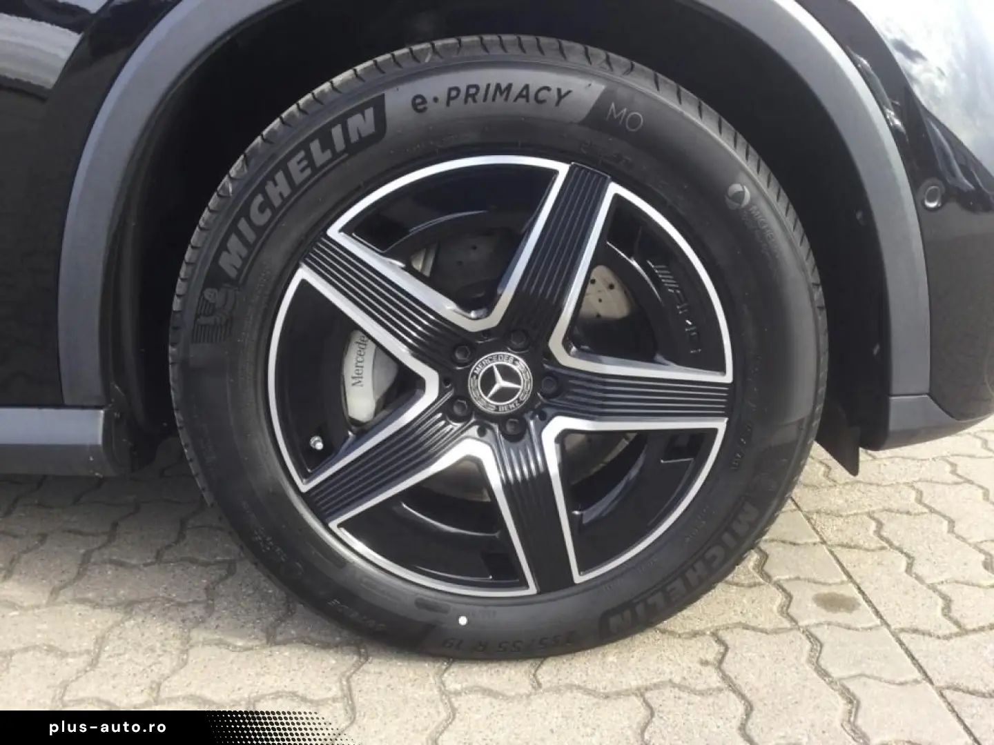 MERCEDES-BENZ GLC 200 4MATIC AMG  Panoramadach