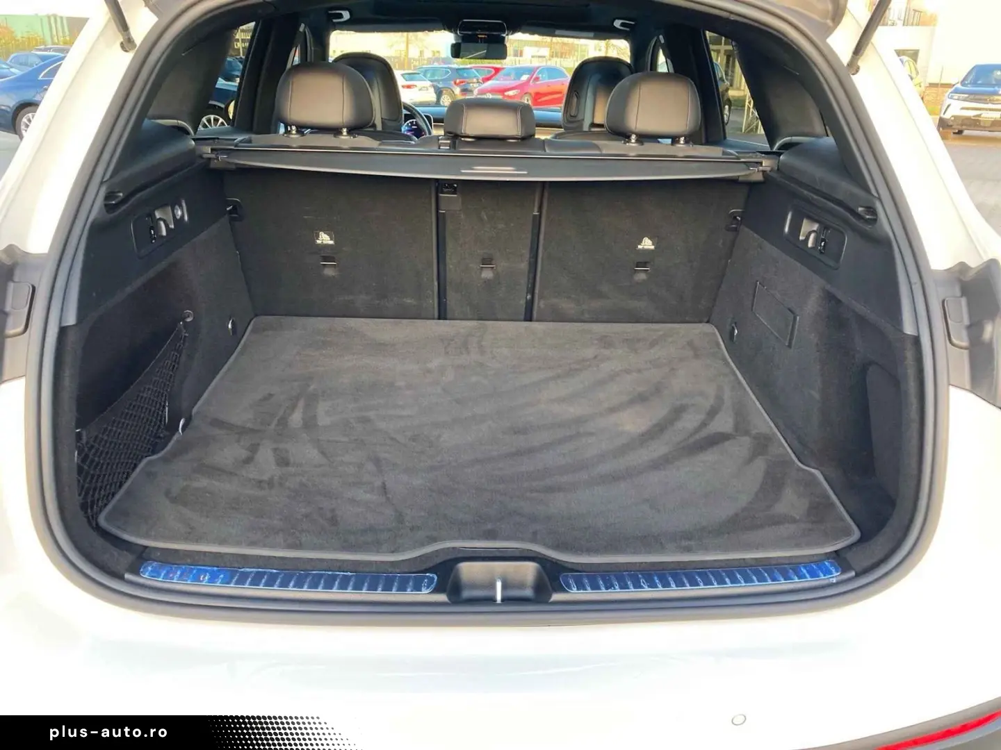 MERCEDES-BENZ GLC 200 4M AMG Pano Night 360