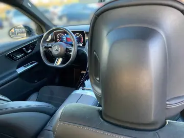 MERCEDES-BENZ GLC 200 4M AMG Pano Night 360