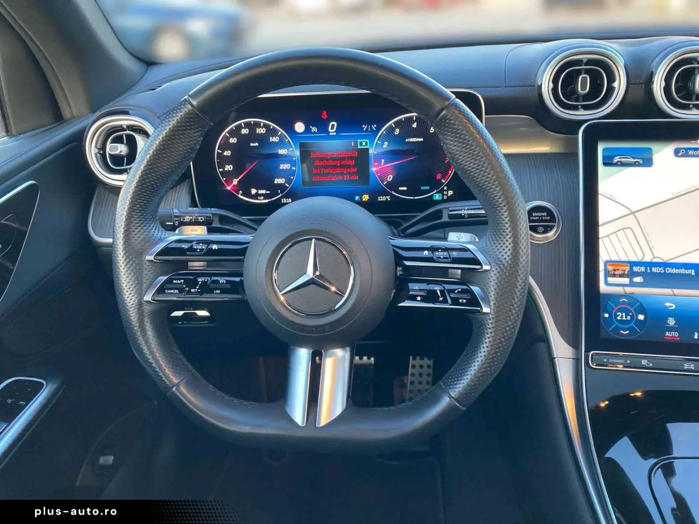 MERCEDES-BENZ GLC 200 4M AMG Pano Night 360