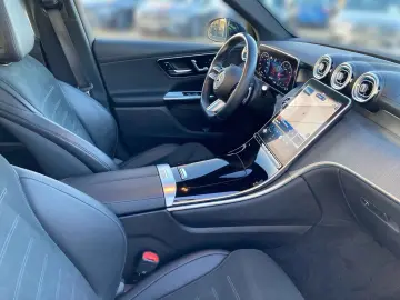 MERCEDES-BENZ GLC 200 4M AMG Pano Night 360