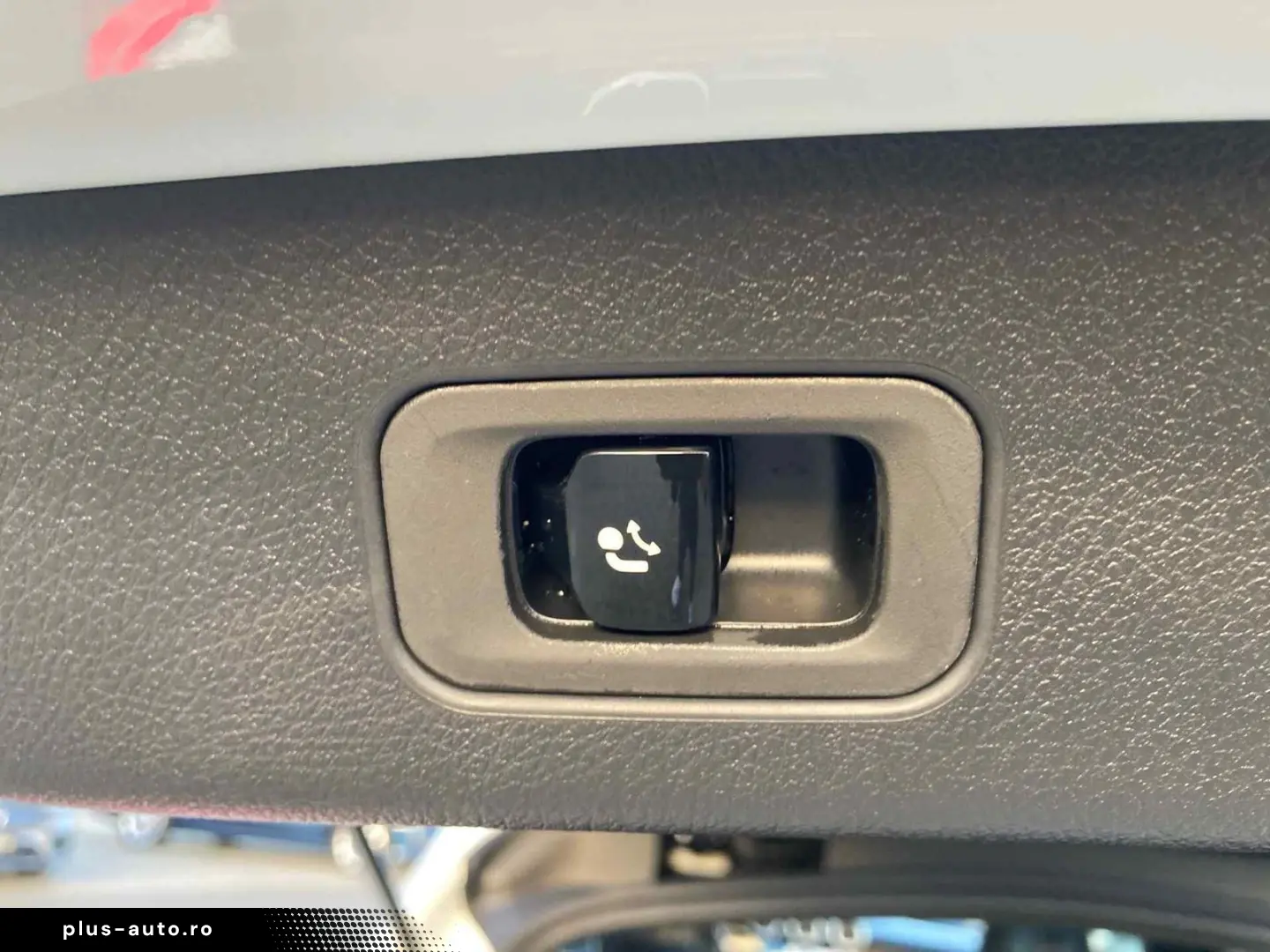 MERCEDES-BENZ GLC 200 4M AMG Pano Night 360