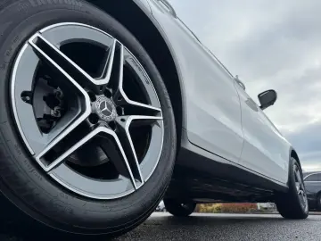 MERCEDES-BENZ GLC 200 4M AMG Pano Distr 360 HUD