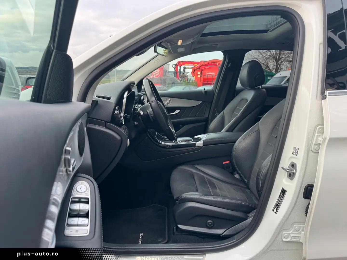 MERCEDES-BENZ GLC 200 4M AMG Pano Distr 360 HUD