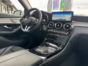 MERCEDES-BENZ GLC 200 4M AMG Pano Distr 360 HUD