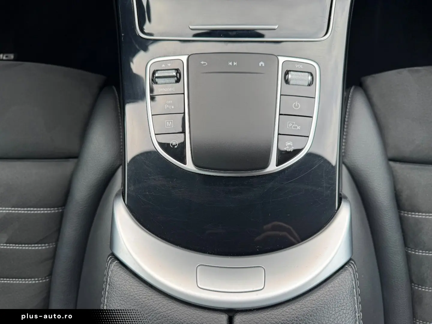 MERCEDES-BENZ GLC 200 4M AMG Pano Distr 360 HUD