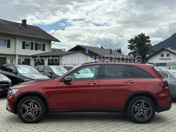 MERCEDES-BENZ GLC 200 AMG 4M PANO 360  DISTR NightP