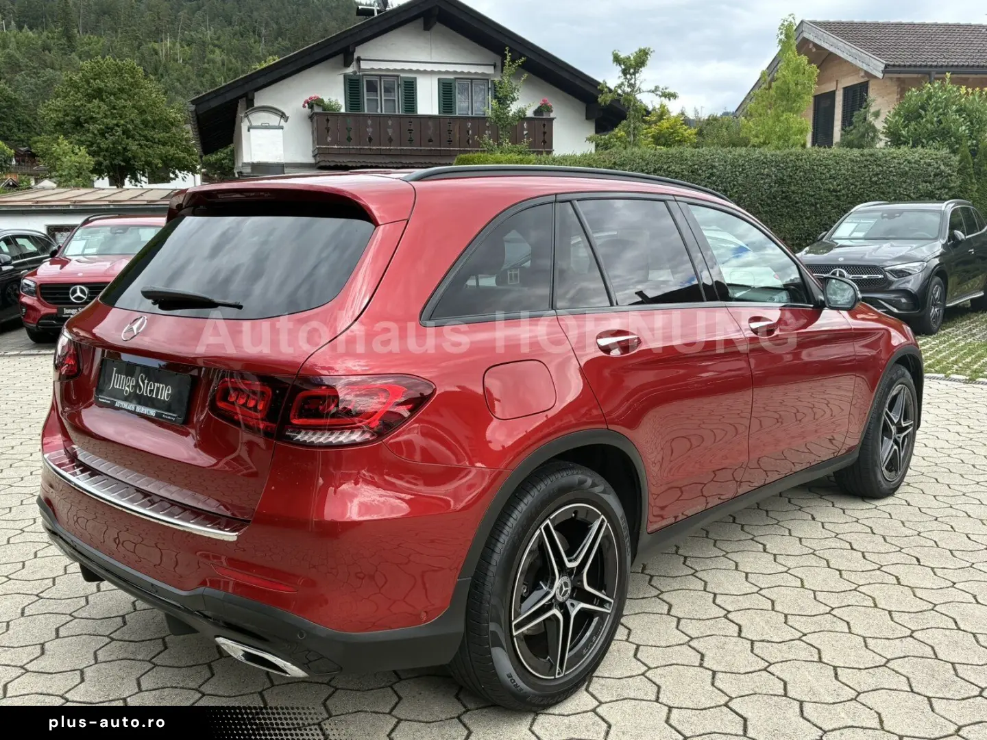 MERCEDES-BENZ GLC 200 AMG 4M PANO 360  DISTR NightP