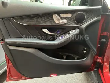 MERCEDES-BENZ GLC 200 AMG 4M PANO 360  DISTR NightP