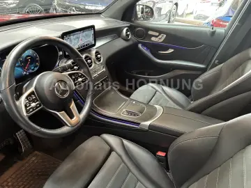 MERCEDES-BENZ GLC 200 AMG 4M PANO 360  DISTR NightP