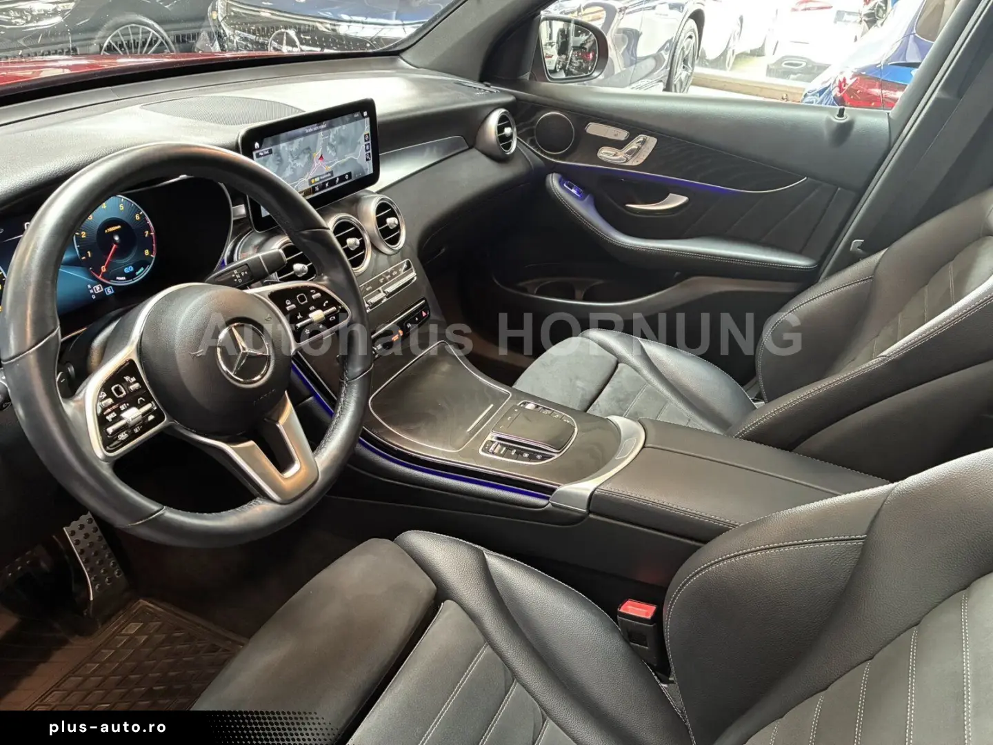 MERCEDES-BENZ GLC 200 AMG 4M PANO 360  DISTR NightP