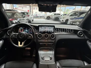 MERCEDES-BENZ GLC 200 AMG 4M PANO 360  DISTR NightP