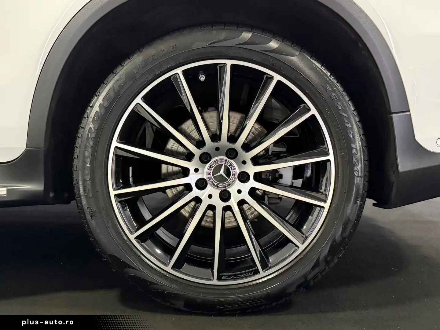 MERCEDES-BENZ GLC 200 4M AMG-LINE PANO DIGITAL