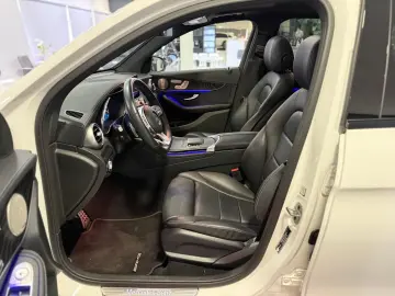 MERCEDES-BENZ GLC 200 4M AMG-LINE PANO DIGITAL
