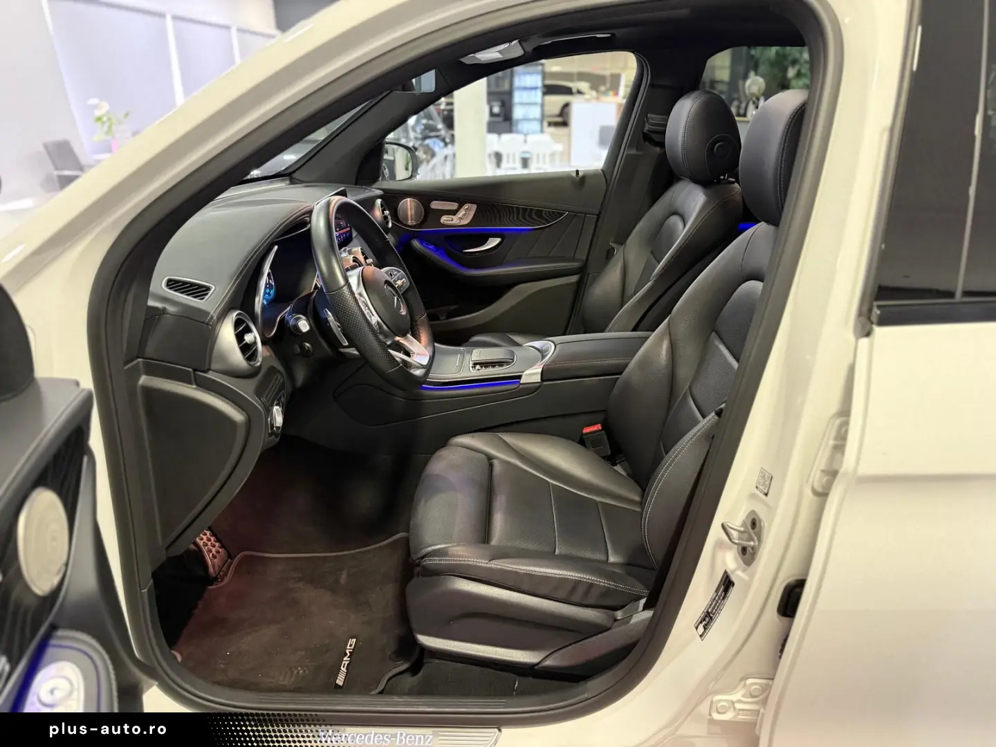 MERCEDES-BENZ GLC 200 4M AMG-LINE PANO DIGITAL