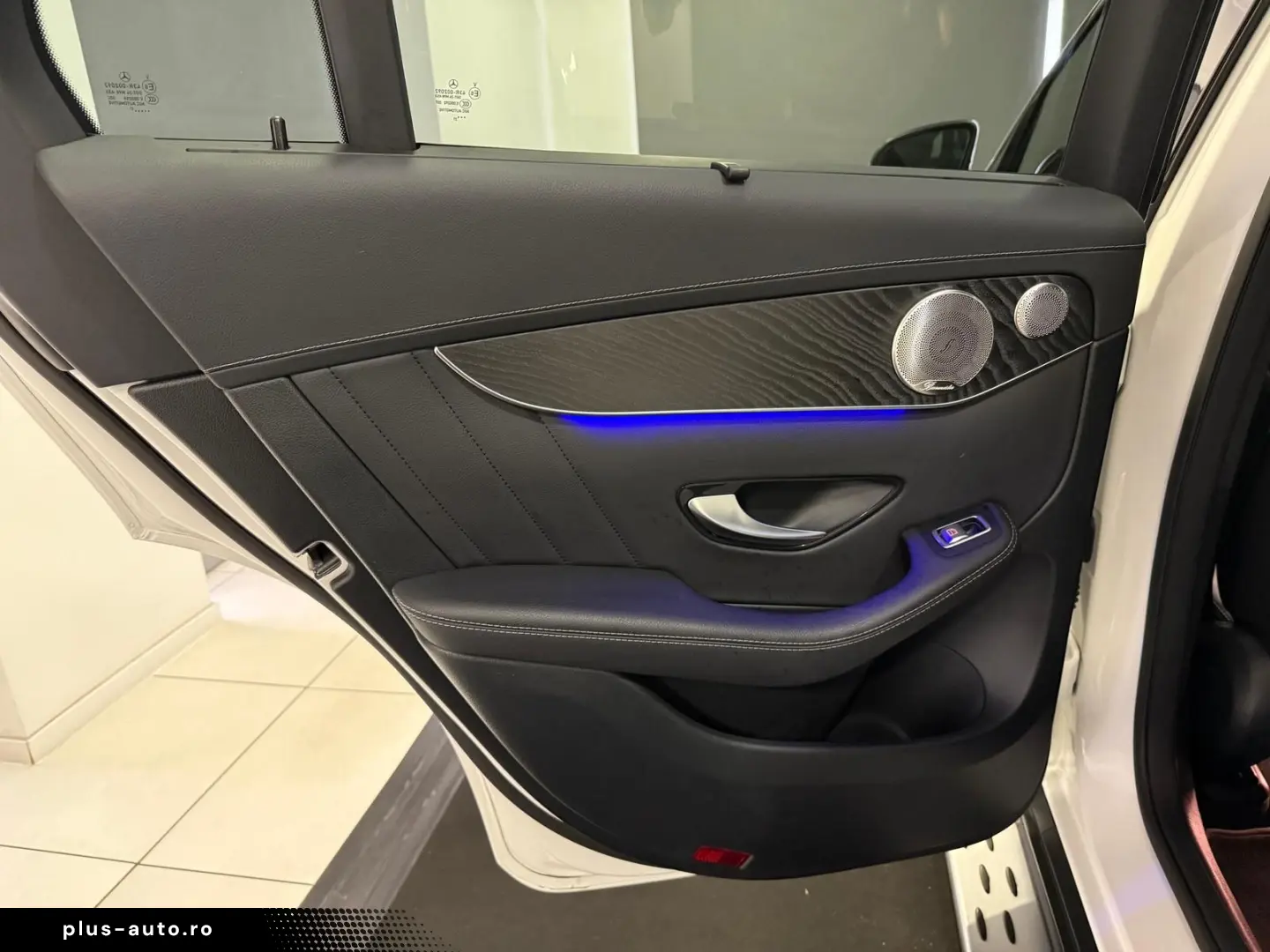 MERCEDES-BENZ GLC 200 4M AMG-LINE PANO DIGITAL