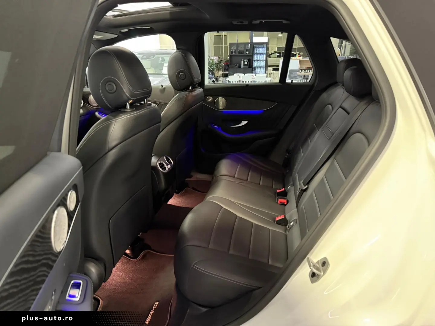 MERCEDES-BENZ GLC 200 4M AMG-LINE PANO DIGITAL