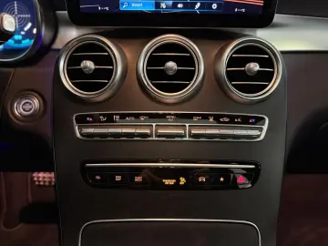 MERCEDES-BENZ GLC 200 4M AMG-LINE PANO DIGITAL