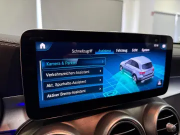 MERCEDES-BENZ GLC 200 4M AMG-LINE PANO DIGITAL