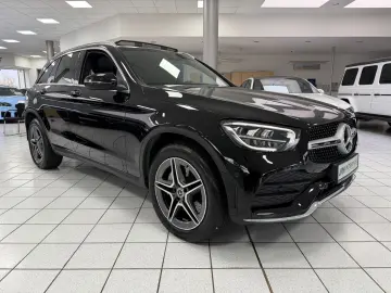 MERCEDES-BENZ GLC 200 4M 9G AMG LED PANO WIDE