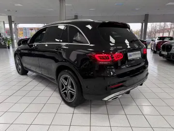 MERCEDES-BENZ GLC 200 4M 9G AMG LED PANO WIDE