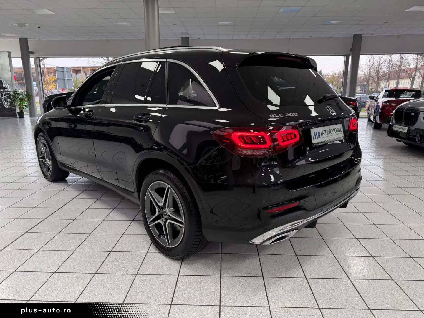 MERCEDES-BENZ GLC 200 4M 9G AMG LED PANO WIDE