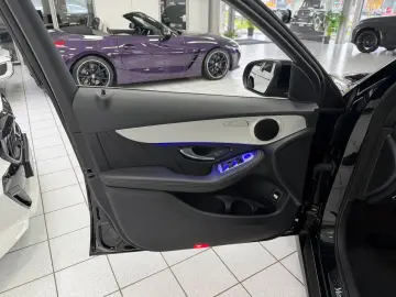 MERCEDES-BENZ GLC 200 4M 9G AMG LED PANO WIDE