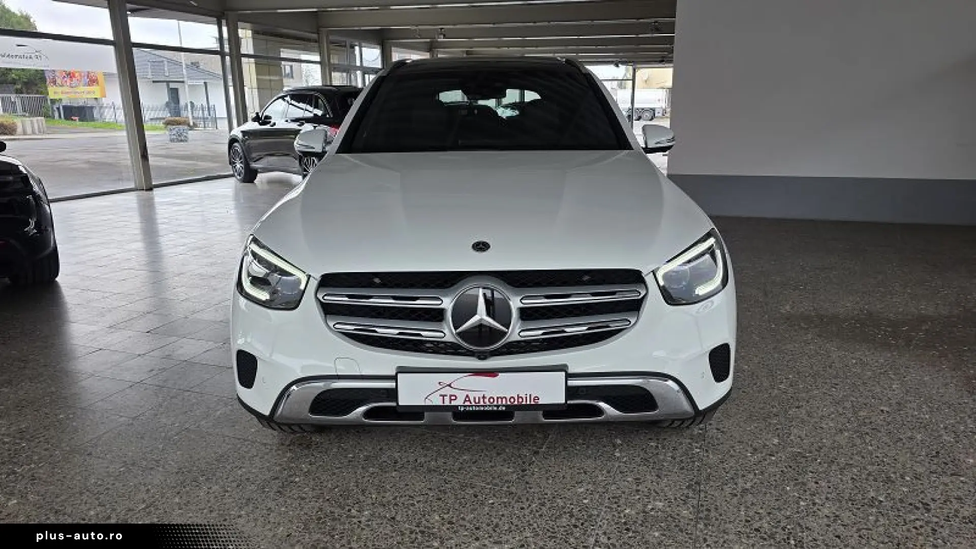 MERCEDES-BENZ GLC 200 4M Pan Luft Nav 360 Park ACC