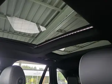 MERCEDES-BENZ GLC 200 4M Pan Luft Nav 360 Park ACC