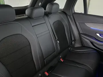 MERCEDES-BENZ GLC 200 4M Pan Luft Nav 360 Park ACC