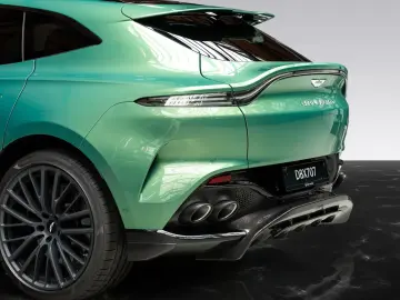 Aston Martin DBX 707 MY25   Q Paint