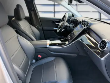 MERCEDES-BENZ GLC 200 4M AVANTGARDE AMBIENTE