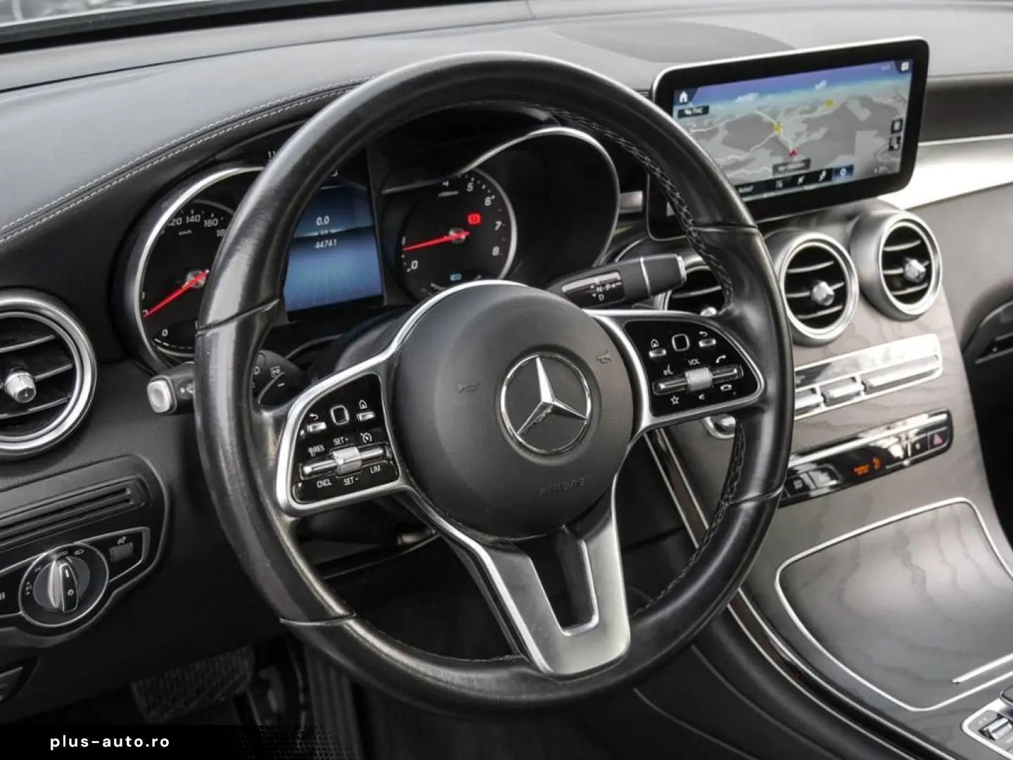 MERCEDES-BENZ GLC 200 4MATIC EXCLUSIVE MBEAM AMBIENTE