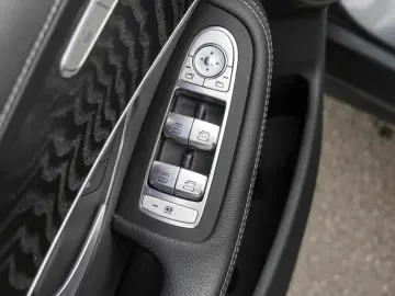 MERCEDES-BENZ GLC 200 4MATIC EXCLUSIVE MBEAM AMBIENTE