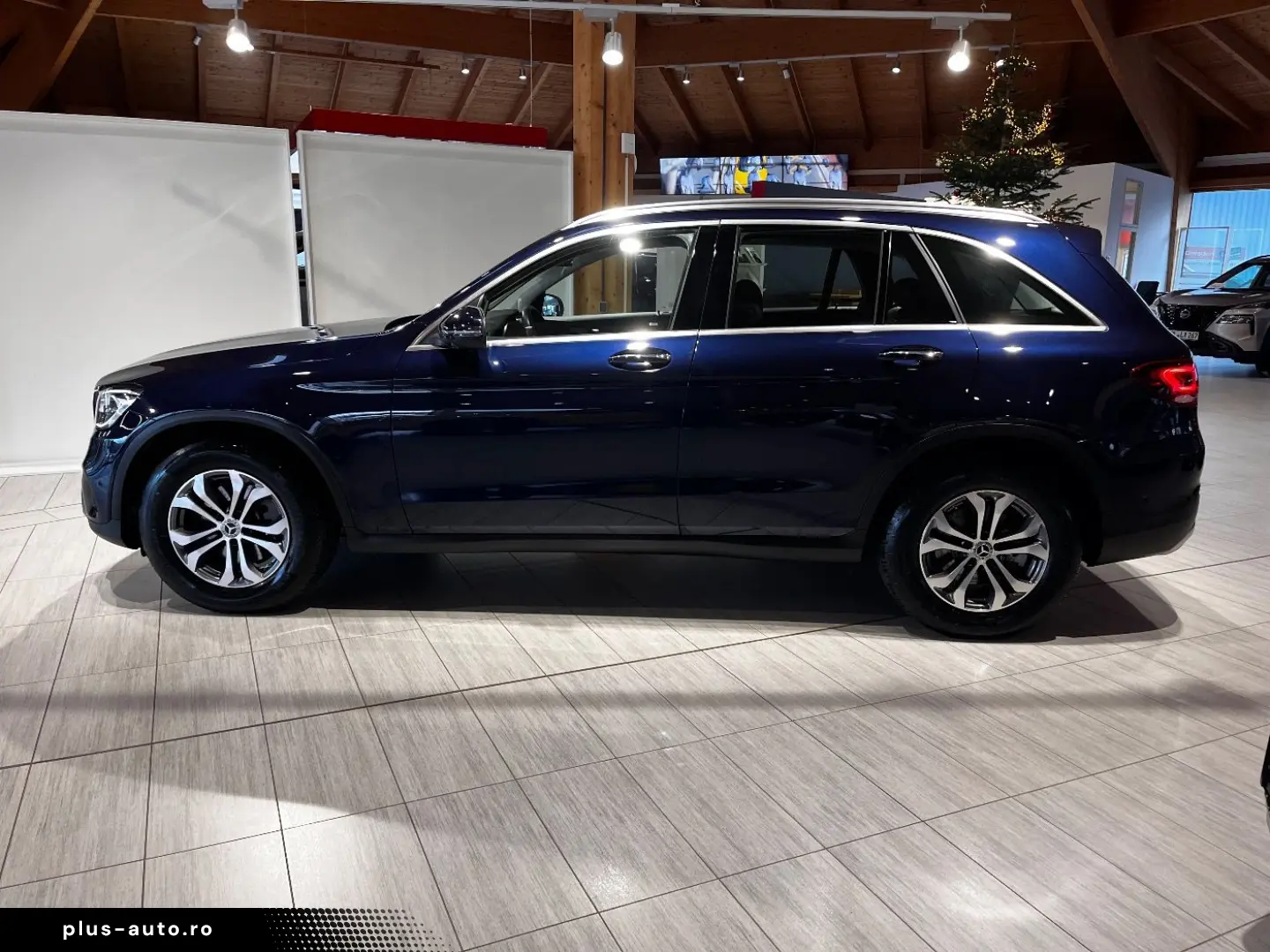 MERCEDES-BENZ GLC 200 4Matic  LED Navi Pano