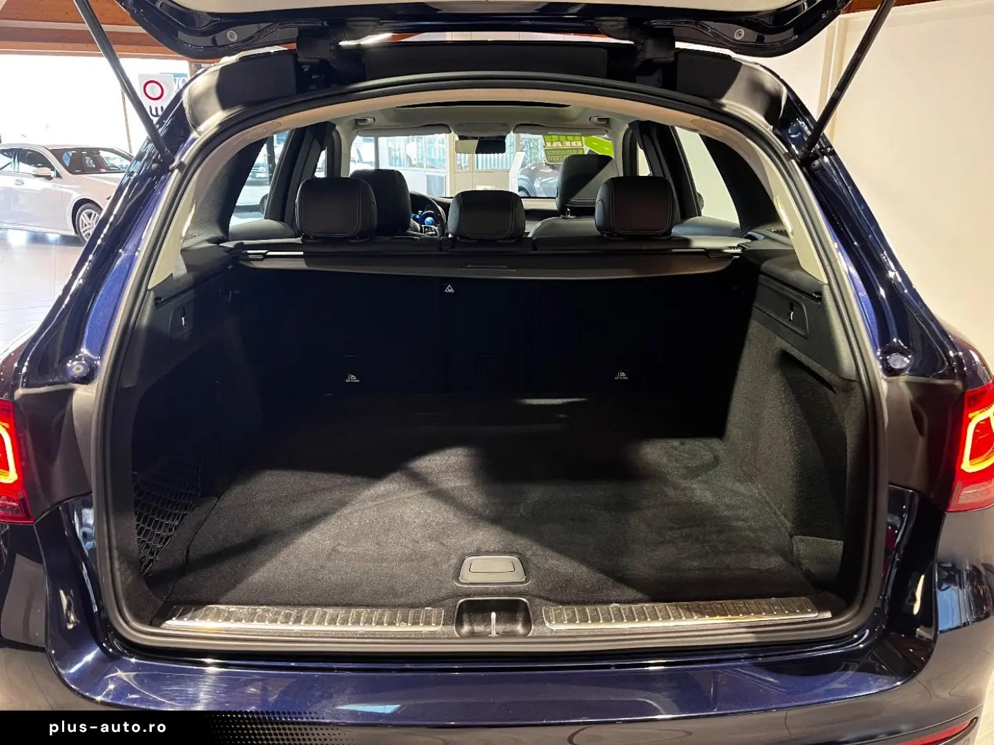 MERCEDES-BENZ GLC 200 4Matic  LED Navi Pano