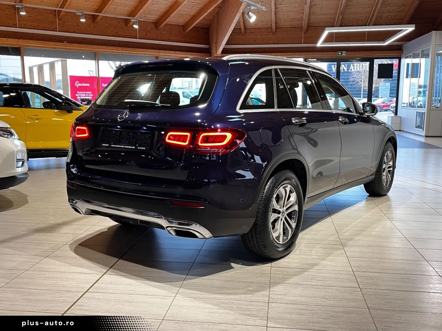 MERCEDES-BENZ GLC 200 4Matic  LED Navi Pano