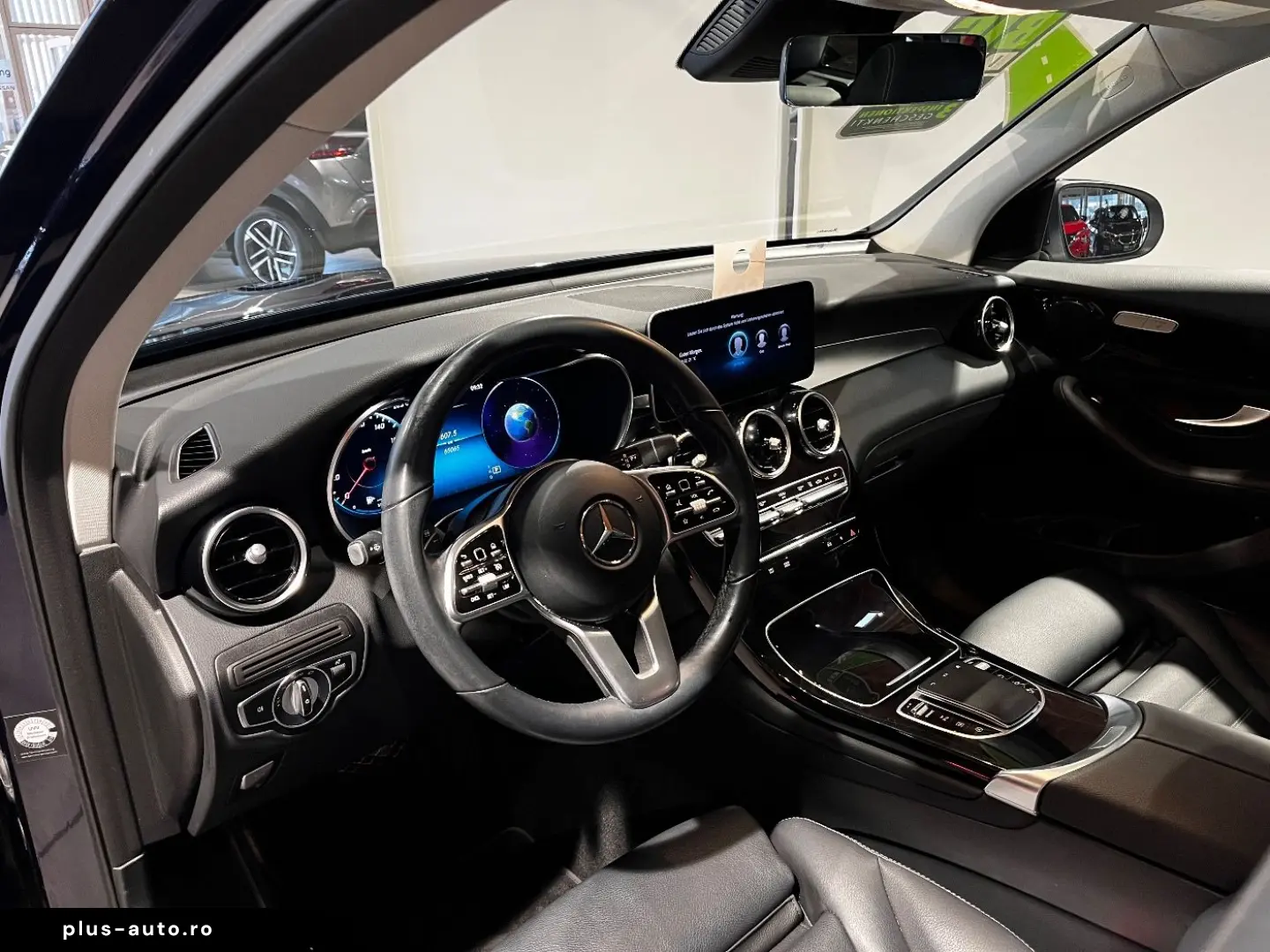 MERCEDES-BENZ GLC 200 4Matic  LED Navi Pano