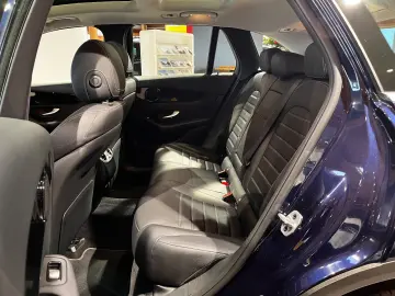 MERCEDES-BENZ GLC 200 4Matic  LED Navi Pano